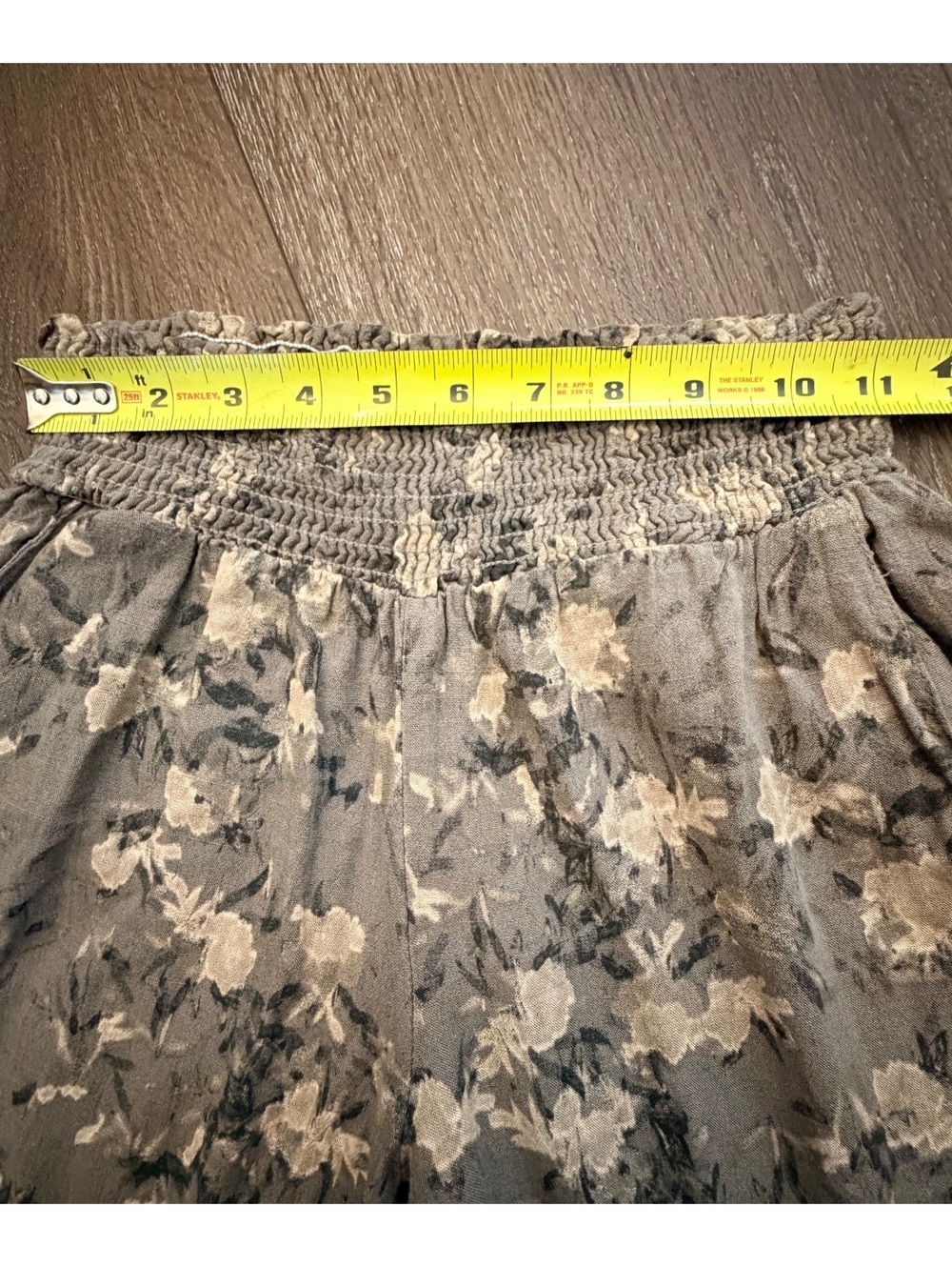 Floral Wide Leg Palazzo Pants Smocked Waist Boho Gray Women’s Small - Picture 6 of 7
